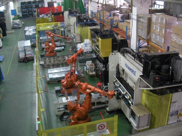 自動(dòng)搬運(yùn)機(jī)器人